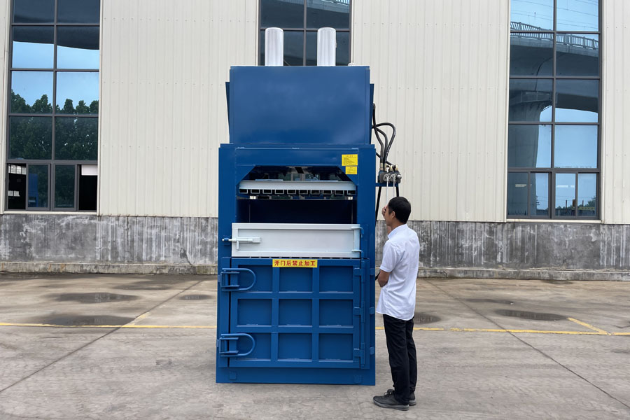 Vertical Baler