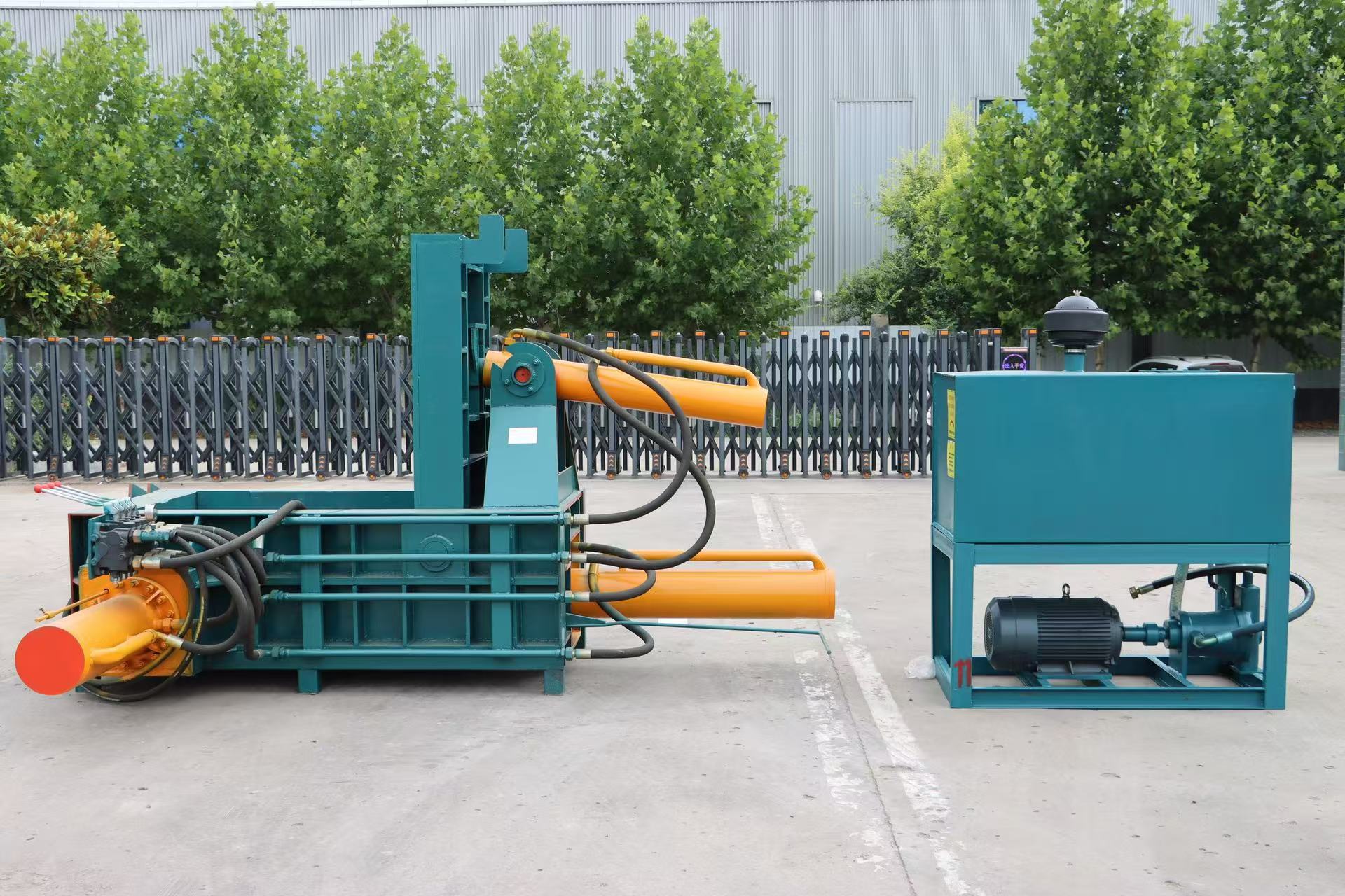 Horizontal Baler