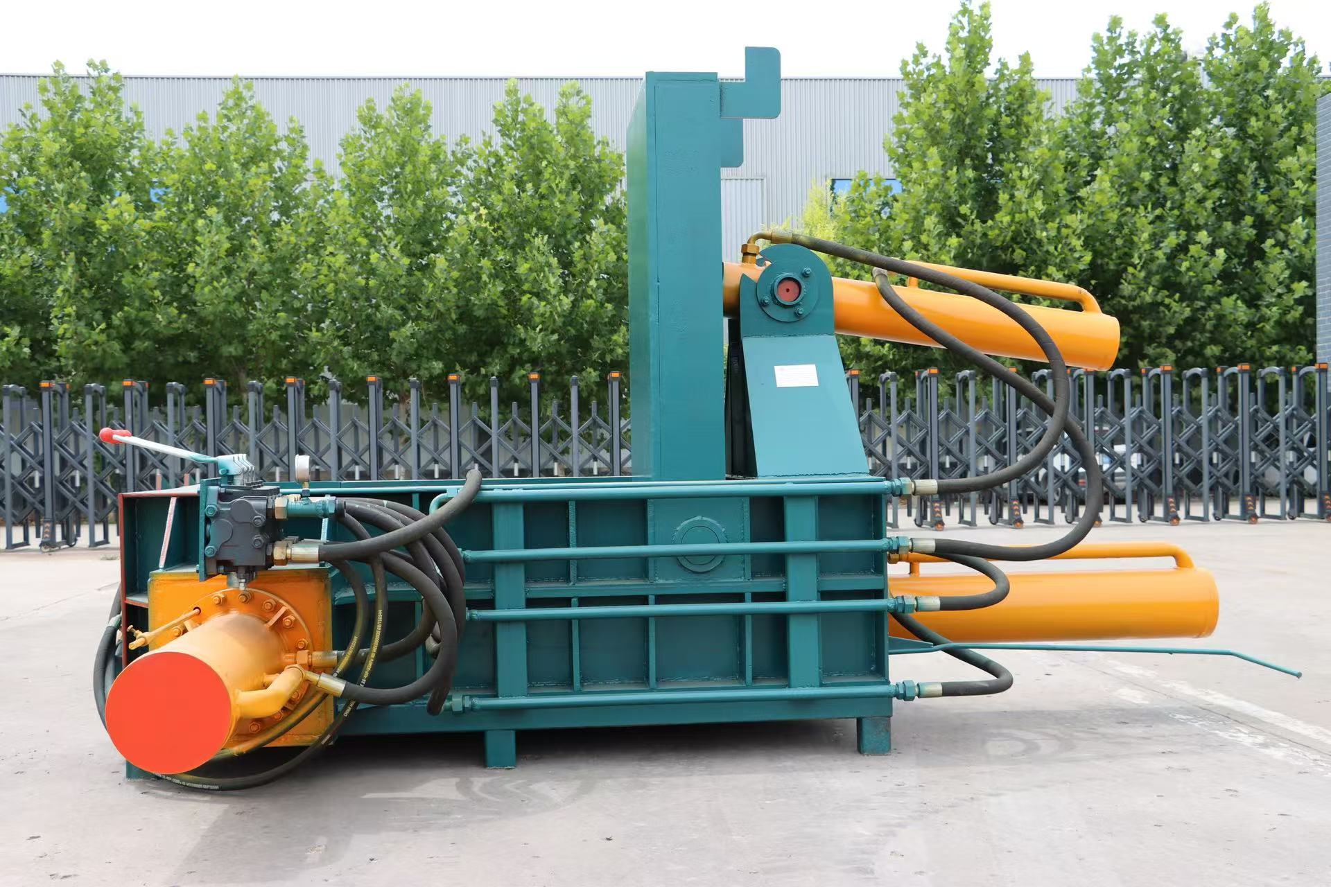 Horizontal Baler